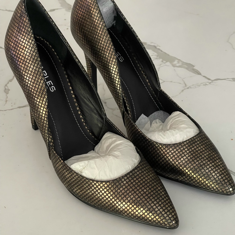 Woman heels Charles by Charles David size 10
